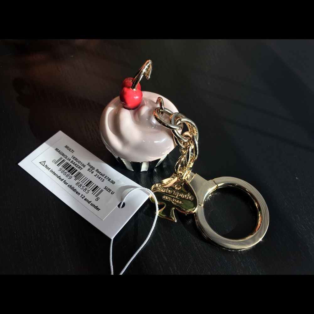 Kate Spade Magnolia Bakery Keychain